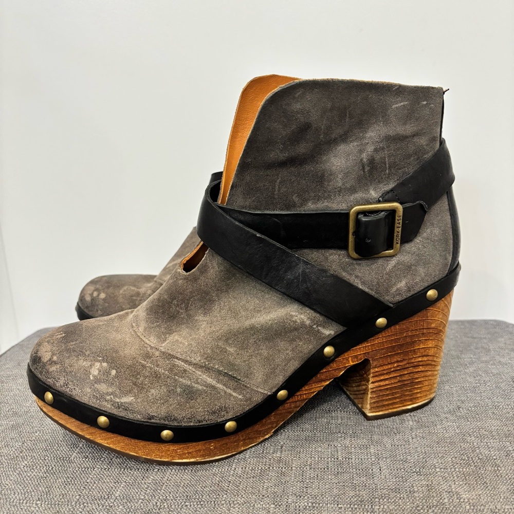 KORK-EASE Razzoli Studded Distressed Platform Ankle Boots Gray Size 8.5